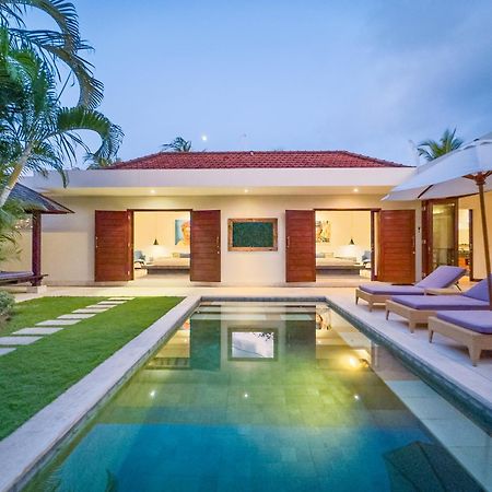 Villa Bugis Kayu Aya Seminyak 外观 照片