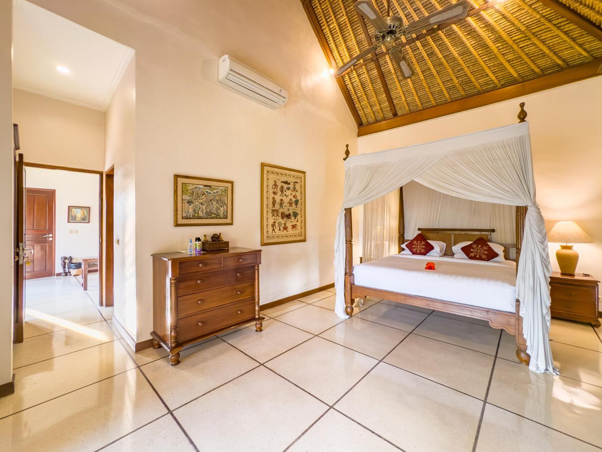 Villa Bugis Kayu Aya Seminyak 客房 照片